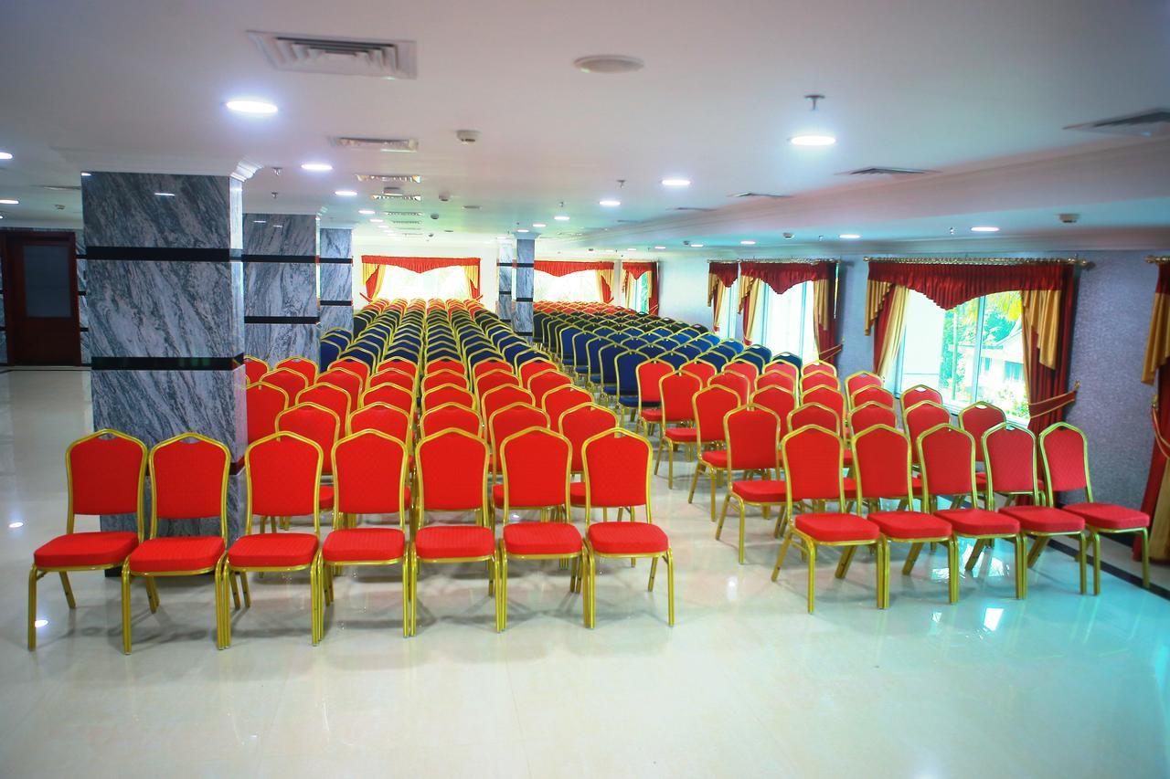 Seashore Residency Kodungallur Bagian luar foto