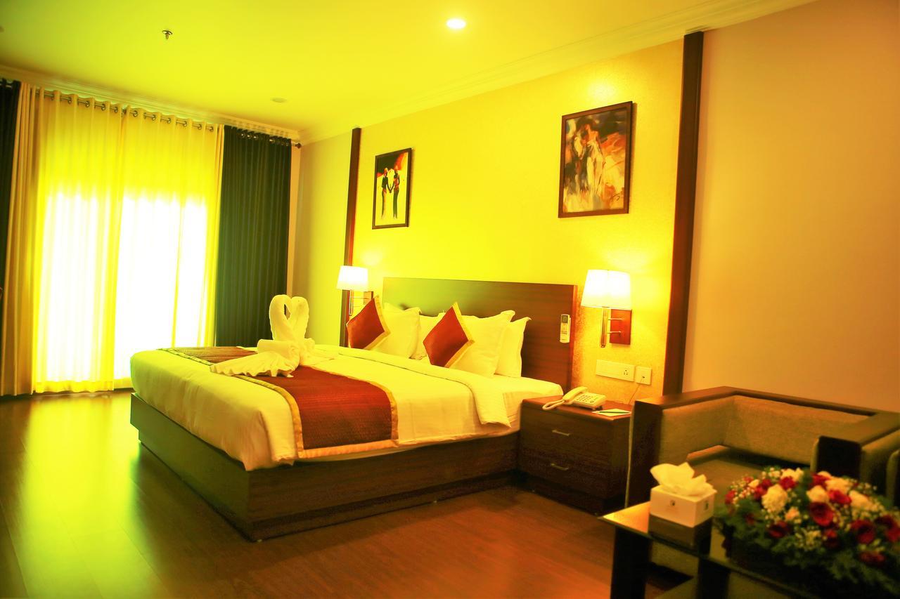 Seashore Residency Kodungallur Bagian luar foto